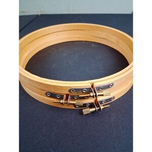 Vintage 8 Inch Round Wood Embroidery Hoop Screw Tension Taiwan Lot of 3 Wooden